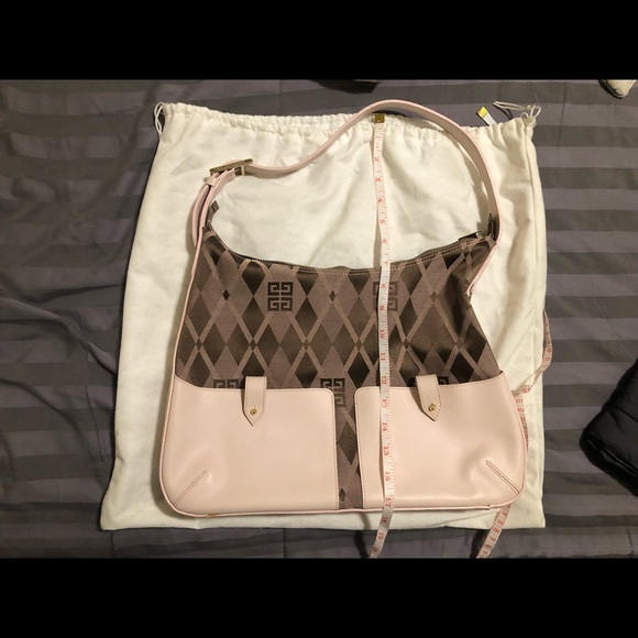 Authentic givenchy bag - Picture 10 of 16